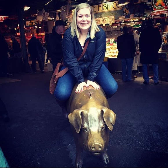 Meet your Posher, Jess - Picture 1 of 1